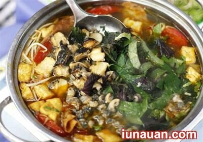 Ảnh minh họa 2 - Nhâm nhi lẩu ốc cho ngày cuối tuần se lạnh !