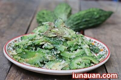 Ảnh minh họa 5 - Cách xào khổ qua với trứng ngon tuyệt, không hề đắng !