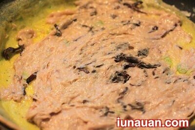 Ảnh minh họa 6 - Ngon miệng với món trứng cuộn tam sắc dễ làm !