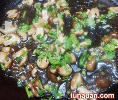 Ảnh minh họa 5 - Hướng dẫn cách làm đậu hũ non sốt nấm đông cô cho lễ vu lan báo hiếu !