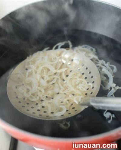 Ảnh minh họa 2 - Ngon ngất ngây với cách làm nộm sứa cực đơn giản !