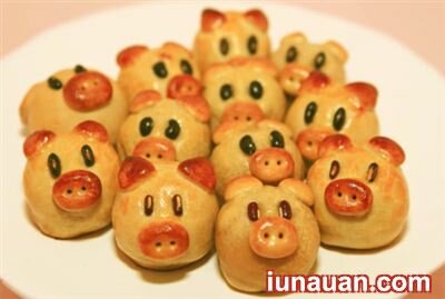 Ảnh minh họa 6 - Ngộ nghĩnh và đáng yêu bánh trung thu hình mặt heo cho bé !