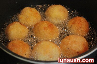 Ảnh minh họa 5 - Hướng dẫn cách làm chả tôm bọc trứng cút ăn không biết chán !