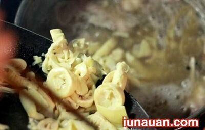 Ảnh minh họa 4 - Hướng dẫn cách làm bún măng vịt nóng hổi cho ngày mới !