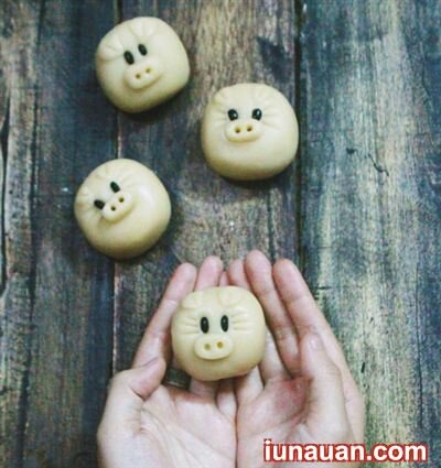 Ảnh minh họa 5 - Ngộ nghĩnh và đáng yêu bánh trung thu hình mặt heo cho bé !