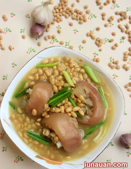 Ảnh minh họa 2 - Thơm ngon bổ dưỡng với món móng giò hầm đậu nành !