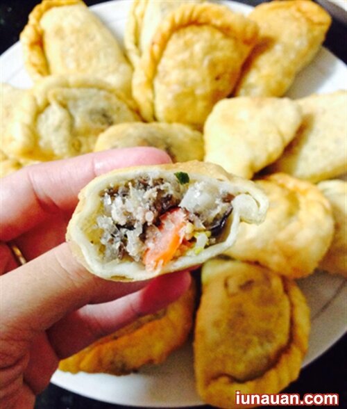 Ảnh minh họa 10 - Giòn giòn vui miệng với cách làm món bánh gối siêu ngon miệng !