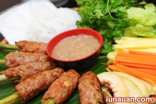 Ảnh minh họa 14 - Cuối tuần đổi vị với món nem lụi Huế giản dị, thơm ngon !