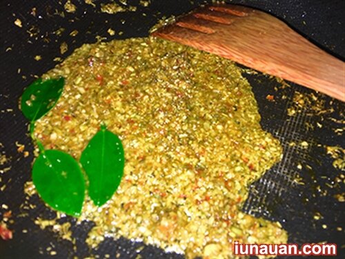 Ảnh minh họa 5 - Thơm ngon lừng lẫy với cách làm món gà chiên chanh sả dễ gây nghiện !