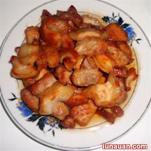 anh1 iunauan.com cskqug494524064 - Hướng dẫn cách làm món thịt ba chỉ rang cháy cạnh ngon tuyệt