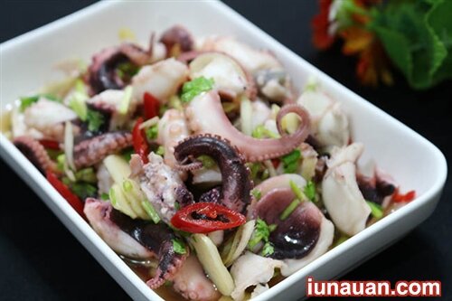 Ảnh minh họa 2 - Trời nắng nóng mà làm món bạch tuộc chua chua cay cay kiểu này thì cả nhà sẽ thích mê cho mà xem !