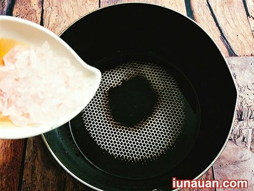 Ảnh minh họa 7 - Chua chua giòn giòn món tai heo ngâm giấm cho cả nhà thích mê !