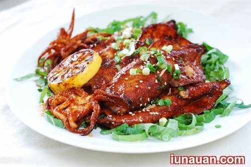 Ảnh minh họa 2 - Cay cay thơm thơm với món mực nướng cay nóng hổi vừa thổi vừa ăn !