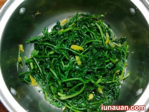 Ảnh minh họa 4 - Cách làm món trứng vịt lộn hầm ngải cứu - món ăn tốt cho sức khỏe !