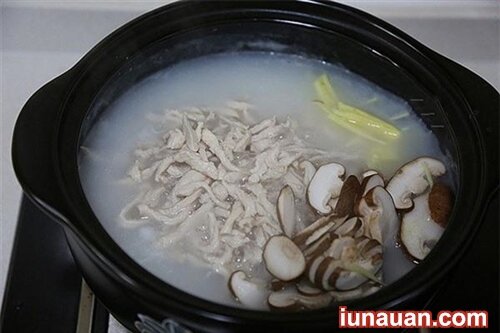 Ảnh minh họa 3 - Tăng cường sức đề kháng cho mùa dịch với món cháo gà bổ dưỡng !