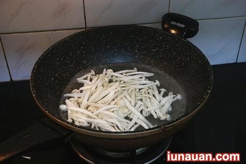 Ảnh minh họa 4 - Lạ mà ngon với món trứng xào nấm tốt cho sức khỏe !