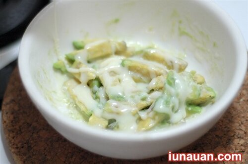 Ảnh minh họa 4 - Ngon và dễ với cách làm món bơ dằm sữa đặc làm nhanh trong vòng một nốt nhạc !