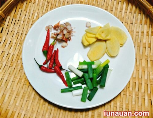 Ảnh minh họa 4 - Đánh bay nồi cơm với món cá kho dưa chua tóp mỡ mẹ làm ngon tuyệt !