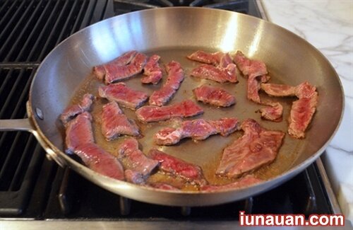 Ảnh minh họa 4 - Đổi vị với món thịt bò áp chảo mềm ngọt thơm ngon hảo hạng !