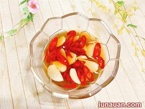 Ảnh minh họa 7 - Trời nắng nóng mà làm món bạch tuộc chua chua cay cay kiểu này thì cả nhà sẽ thích mê cho mà xem !