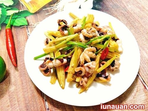 Ảnh minh họa 8 - Vừa ngon vừa giòn với món bạch tuộc xào cần tây thơm ngon nức mũi !