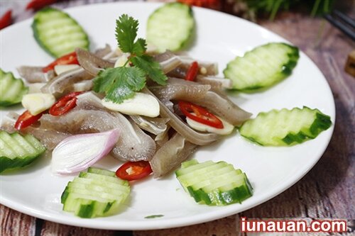 Ảnh minh họa 2 - Chua chua giòn giòn món tai heo ngâm giấm cho cả nhà thích mê !