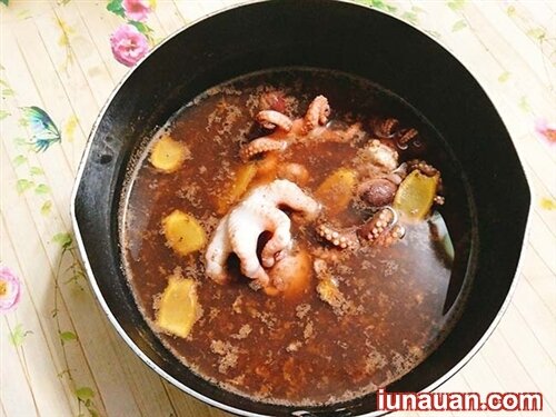 Ảnh minh họa 3 - Vừa ngon vừa giòn với món bạch tuộc xào cần tây thơm ngon nức mũi !