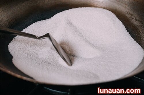 Ảnh minh họa 5 - Ứa nước miếng với món gà nướng muối ngọt thơm siêu hấp dẫn !