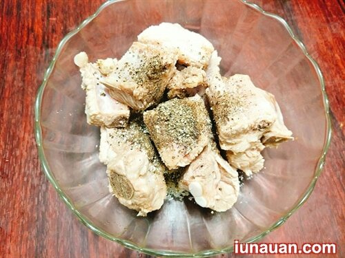 Ảnh minh họa 6 - Đưa cơm với món sườn kho tiêu thơm mềm, đậm đà cho cả nhà thêm ngon miệng !