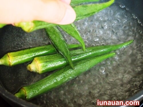 Ảnh minh họa 6 - Cách làm món đùi gà áp chảo thơm ngọt ngon không cưỡng nổi !