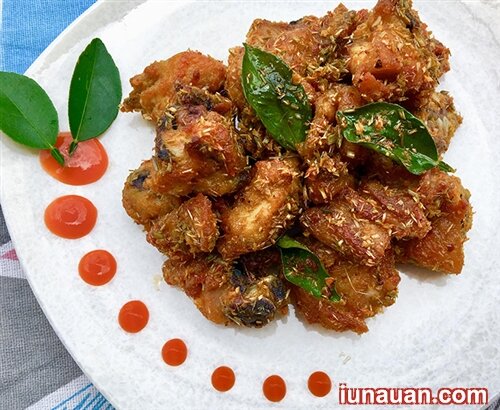 Ảnh minh họa 2 - Thơm ngon lừng lẫy với cách làm món gà chiên chanh sả dễ gây nghiện !