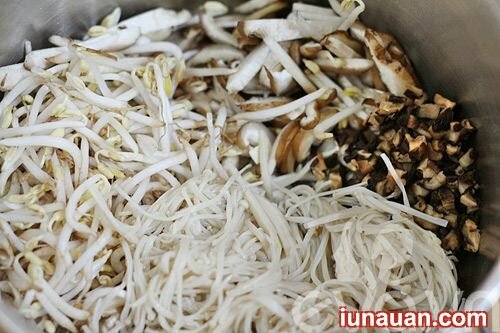 Ảnh minh họa 7 - Thanh nhẹ với món nem nấm chay cực ngon miệng !