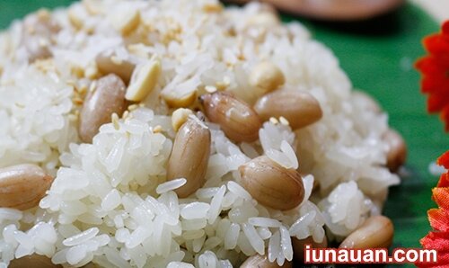 Ảnh minh họa 2 - Bữa sáng chắc dạ với xôi lạc cực thơm ngon !