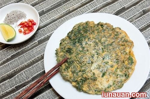 Ảnh minh họa 2 - Vừa ngon vừa bổ với cách làm món trứng rán ngải cứu siêu đơn giản !