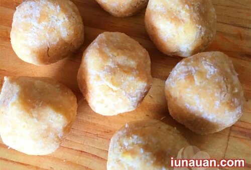 Ảnh minh họa 7 - Nhẹ nhàng giản dị với món bánh nếp nhân đậu xanh dừa cực ngon miệng !