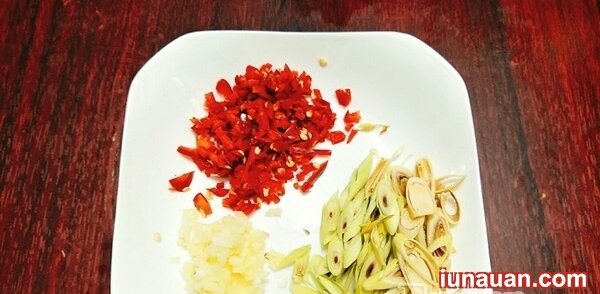 Ảnh minh họa 3 - Công thức đơn giản làm món khô gà lá chanh ngon tuyệt tại nhà - món ăn siêu hot !