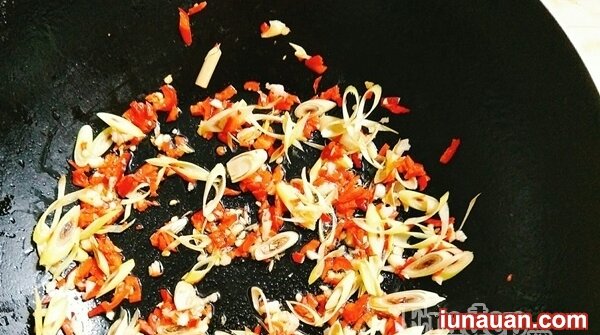 Ảnh minh họa 6 - Công thức đơn giản làm món khô gà lá chanh ngon tuyệt tại nhà - món ăn siêu hot !