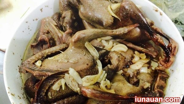 Ảnh minh họa 9 - Ứa nước miếng với món chim bồ câu quay ngon không cưỡng nổi !