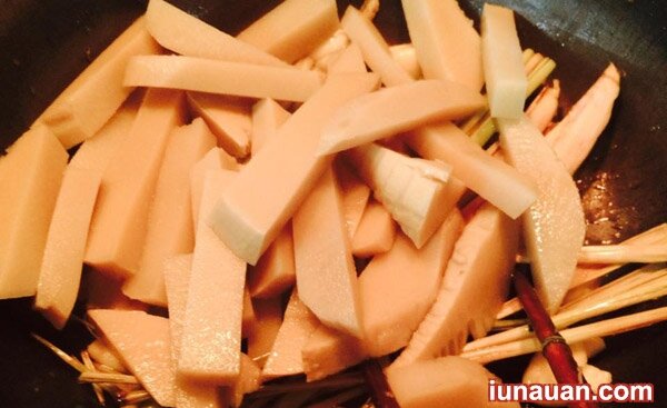 Ảnh minh họa 16 - Cách làm lẩu ếch măng cay đậm đà ngon tuyệt cho ngày cuối tuần se lạnh !