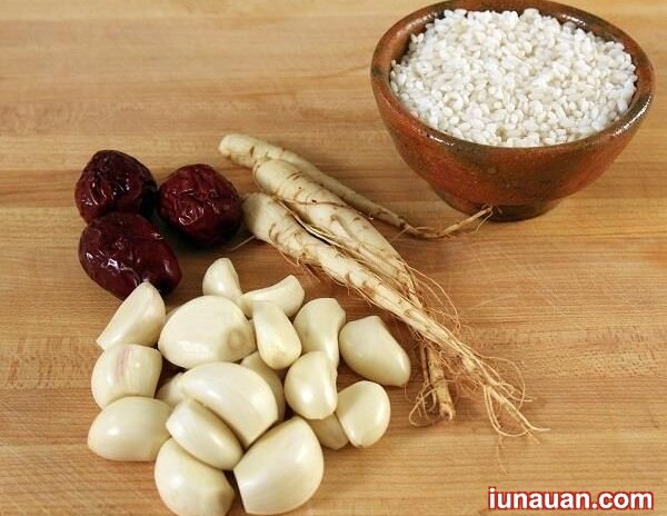 Ảnh minh họa 2 - Cách làm món gà tần sâm Hàn Quốc - món ăn cực bổ dưỡng cho sức khỏe !