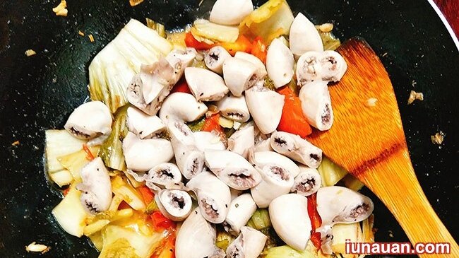 Ảnh minh họa 9 - Cách làm món tràng lợn xào dưa chua cho anh chồng nhâm nhi !