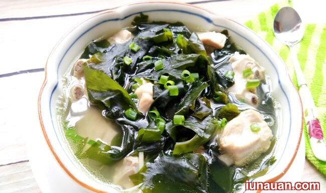 Ảnh minh họa 2 - Thanh mát bổ dưỡng với cách làm món canh rong biển cho ngày hè !