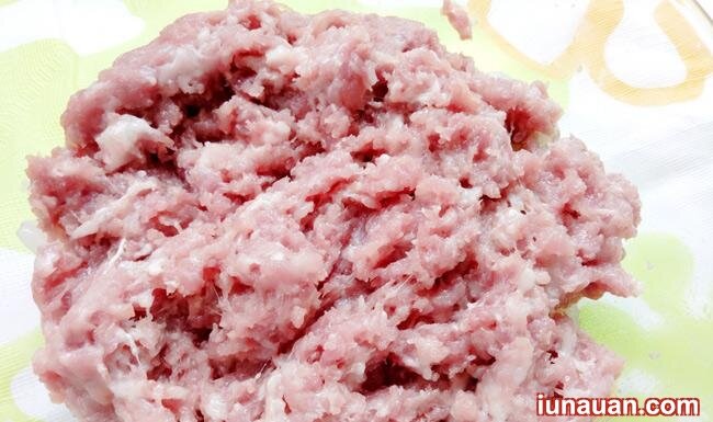 Ảnh minh họa 4 - Hướng dẫn cách làm món chả mực cuộn lá lốt nướng ngon tuyệt cú mèo cho cả nhà mê mẩn