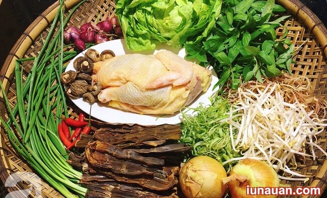 Ảnh minh họa 2 - Hướng dẫn cách làm món bún gà nấu măng ngọt thơm, dễ ăn cho ngày nắng !