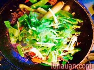 Ảnh minh họa 5 - Thịt bò xào ngũ sắc cho ngày bận rộn!