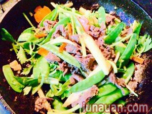 Ảnh minh họa 6 - Thịt bò xào ngũ sắc cho ngày bận rộn!