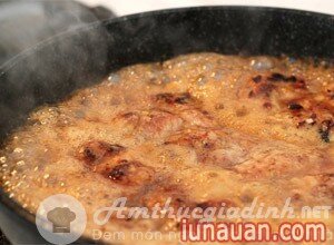 Ảnh minh họa 5 - Thơm ngon hấp dẫn với món gà chiên xì dầu!