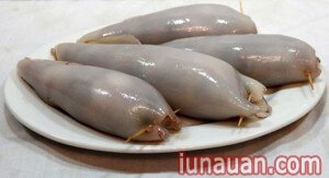 Ảnh minh họa 2 - Bữa tối tốn cơm với món mực nhồi thịt thơm ngon, béo ngậy!