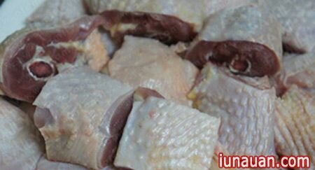 Ảnh minh họa 2 - Bí kíp nấu lẩu gà cực đặc biệt: hãy thêm rượu nếp vào!