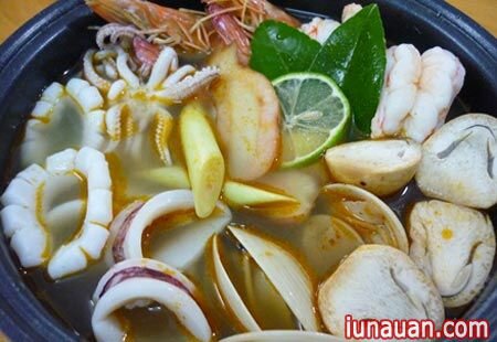 Ảnh minh họa 6 - Món lẩu Thái chua cay hấp dẫn cho ngày se lạnh !